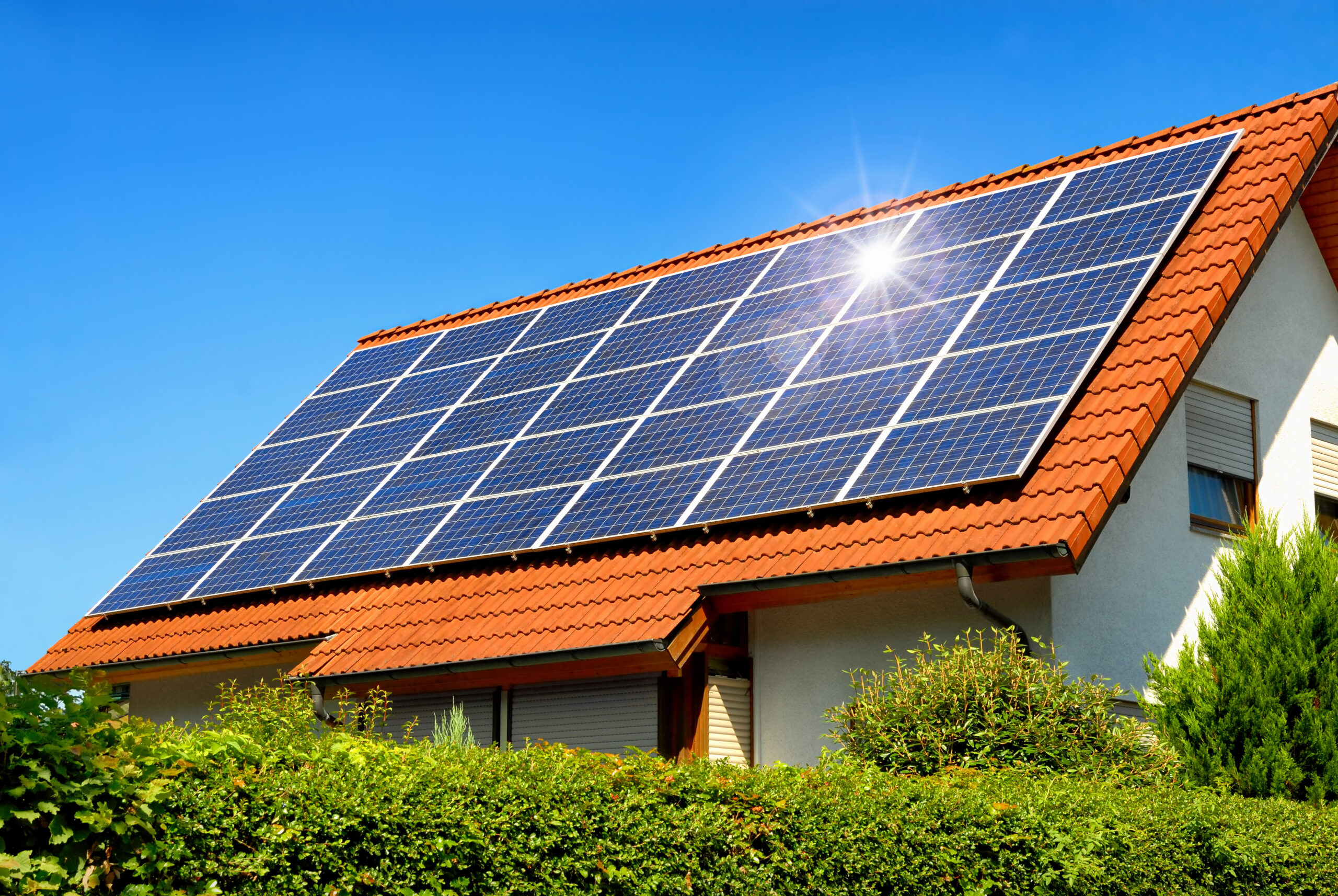 Solaranlagen Landshut Dachdeckerei Mueller Dach mit Solaranlagen